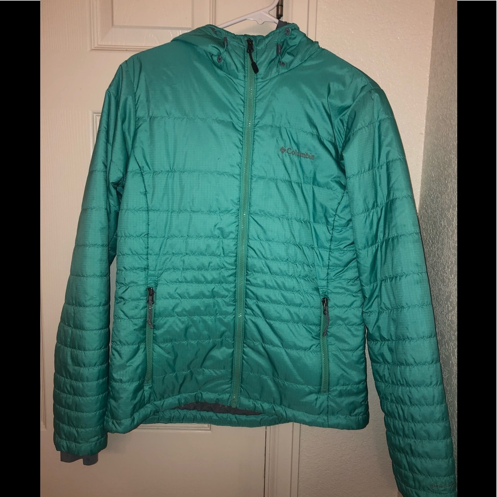 Green Columbia coat with hood -omniheat